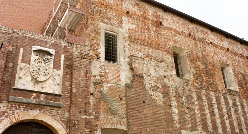 facciata castello visconteo-sforzesco di Novara
